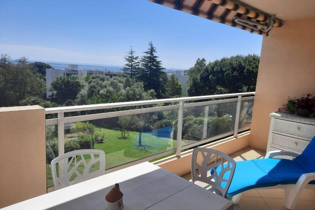 T2 Avec Magnifique Vue Mer, Piscine, Clim, Parking Apartment Antibes Exterior photo